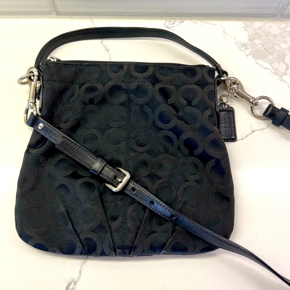 Coach Signature Swingpack Crossbody Bag - Black Logo Y2K Coach Purse